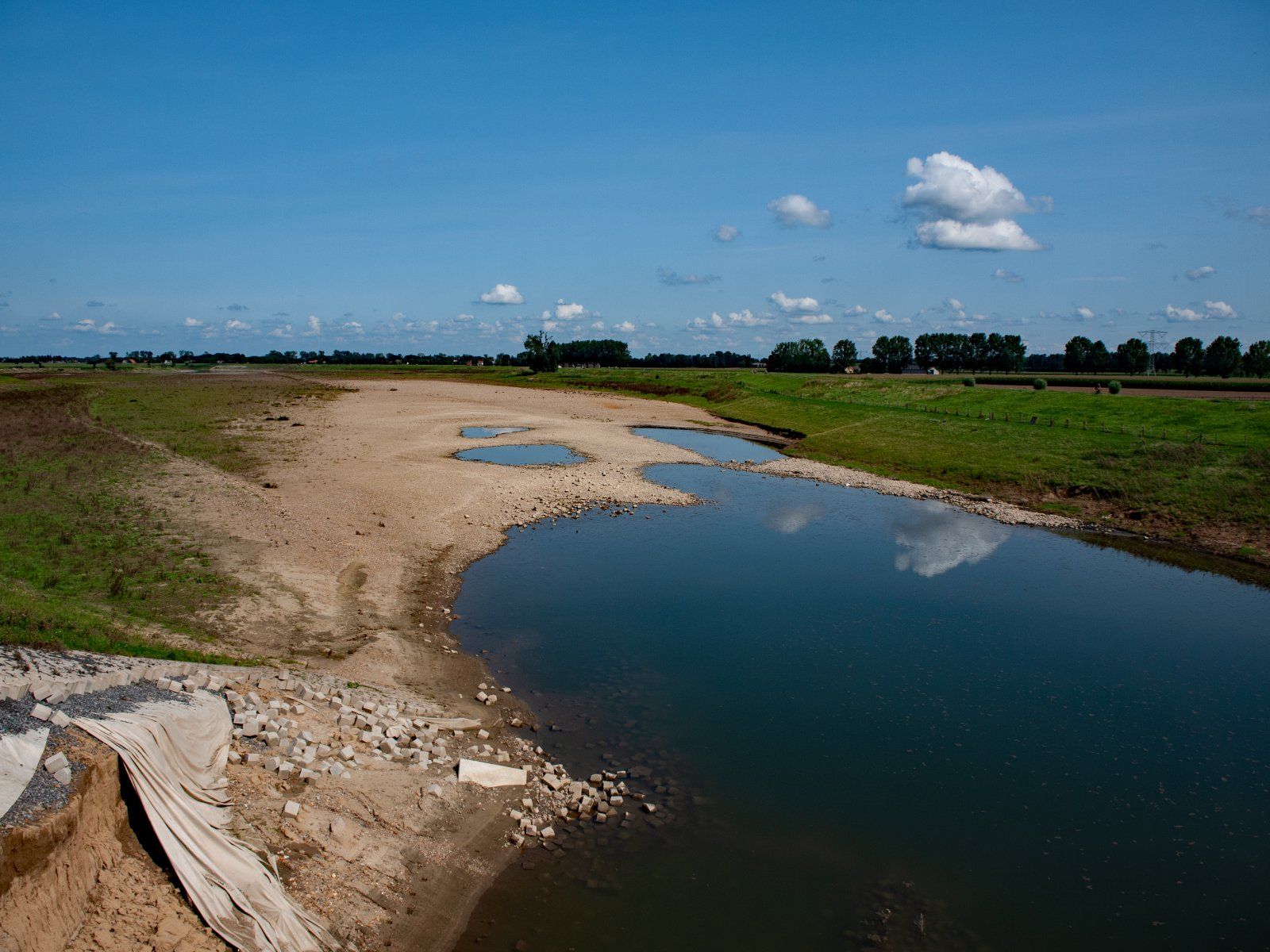 Maasflutraum bei Visserweerd.jpg