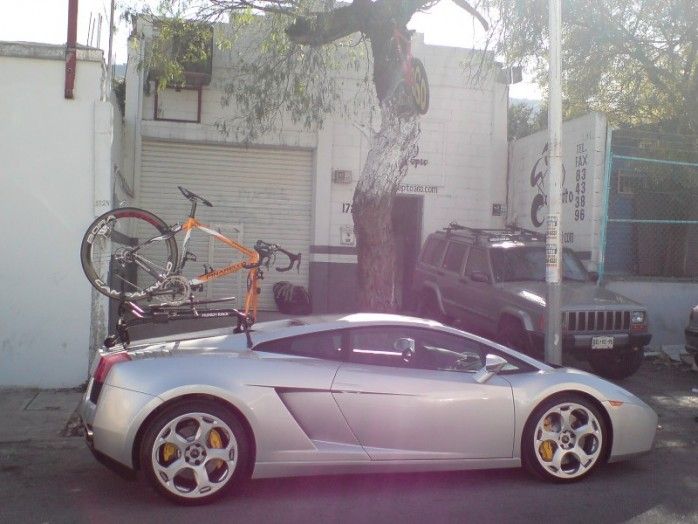 md_lamborghini-gallardo-bike-rack.jpg