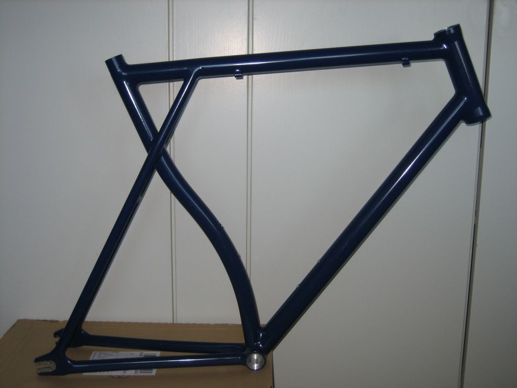 Mielec Frame 800 1200.jpg