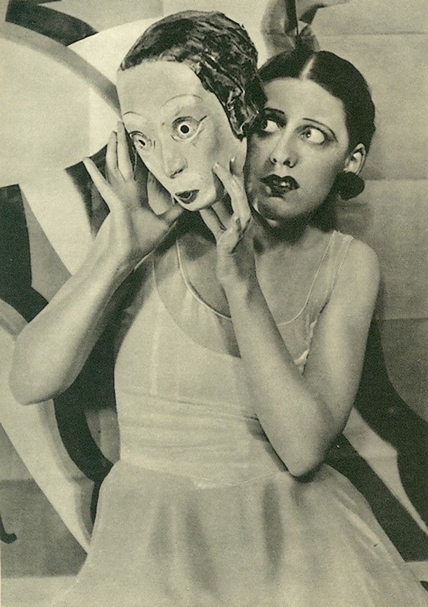 Miss Laurie Divine In «Dance , Little Lady». Mask by Oliver Messel. 1928.jpg