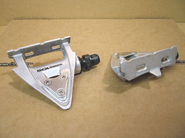 pedale shimano 105.JPG