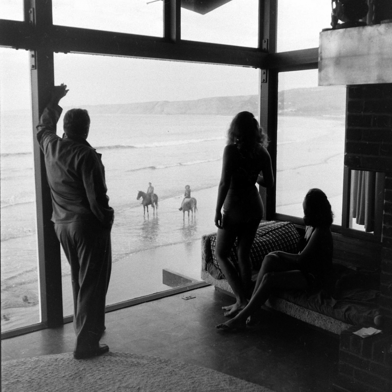 peter stackpol - la jolla house, by kessling and macconnell, 1947.jpg