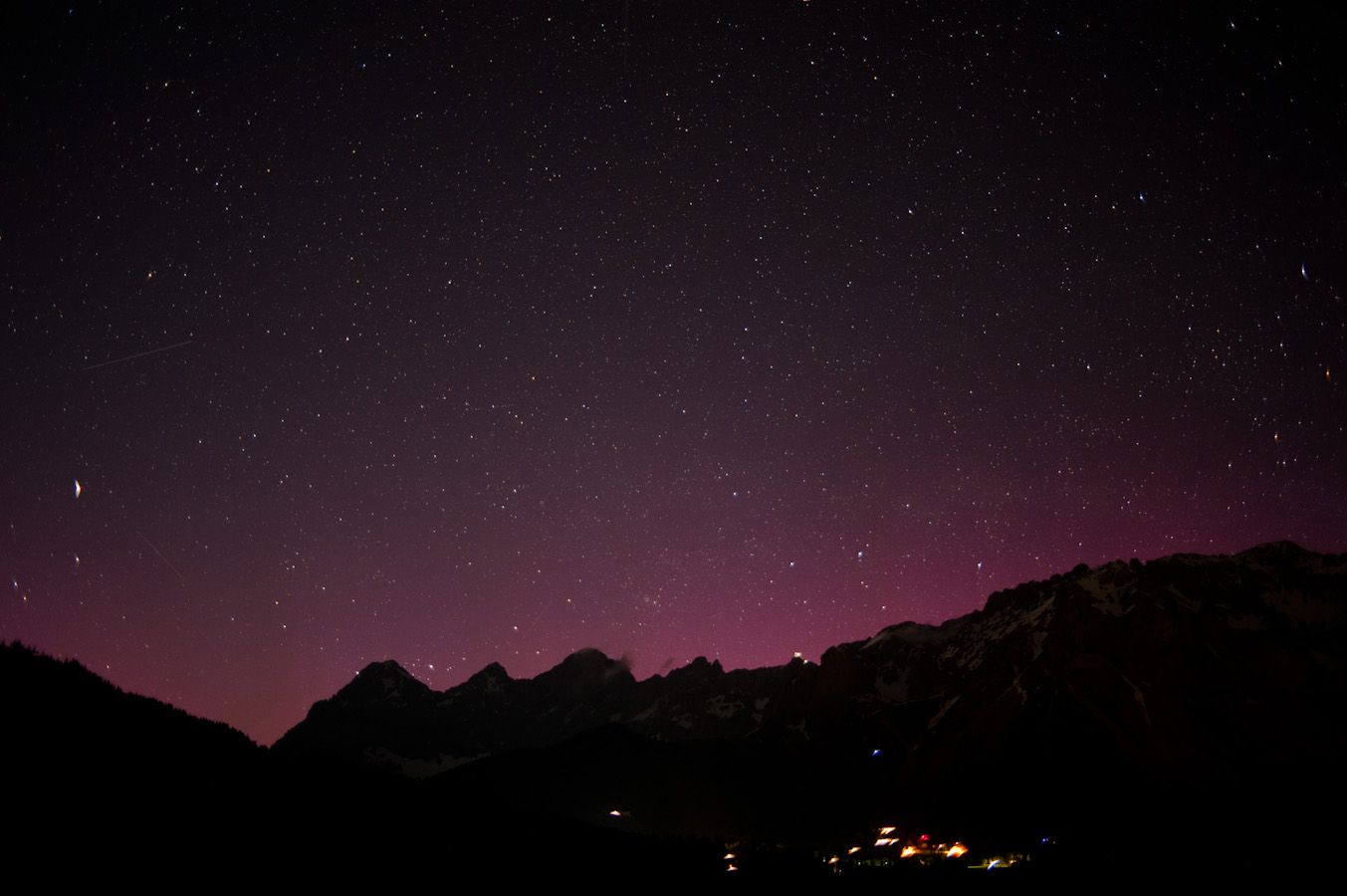 Polarlicht_Dachstein-240511-2247-900-4418.jpg