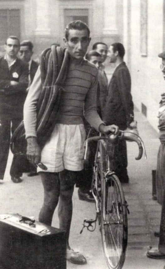 Primo Volpi... giro d'Italia 1946.jpg