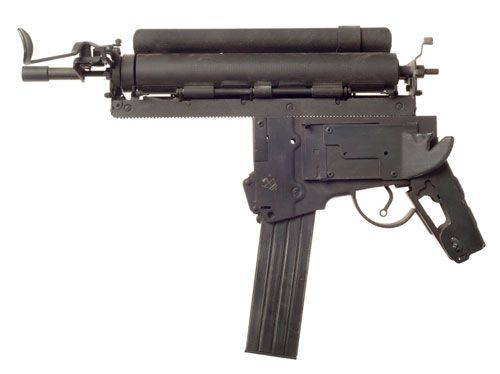 ravizupamightierthantypewritermachinegun.jpg