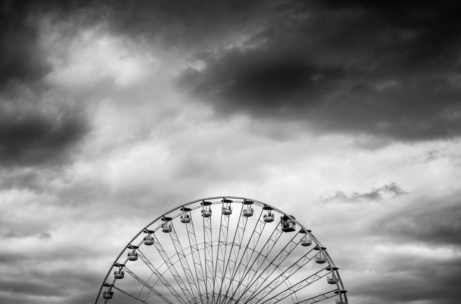 Riesenrad_Stoppelmarkt_SW_verbessert.jpg