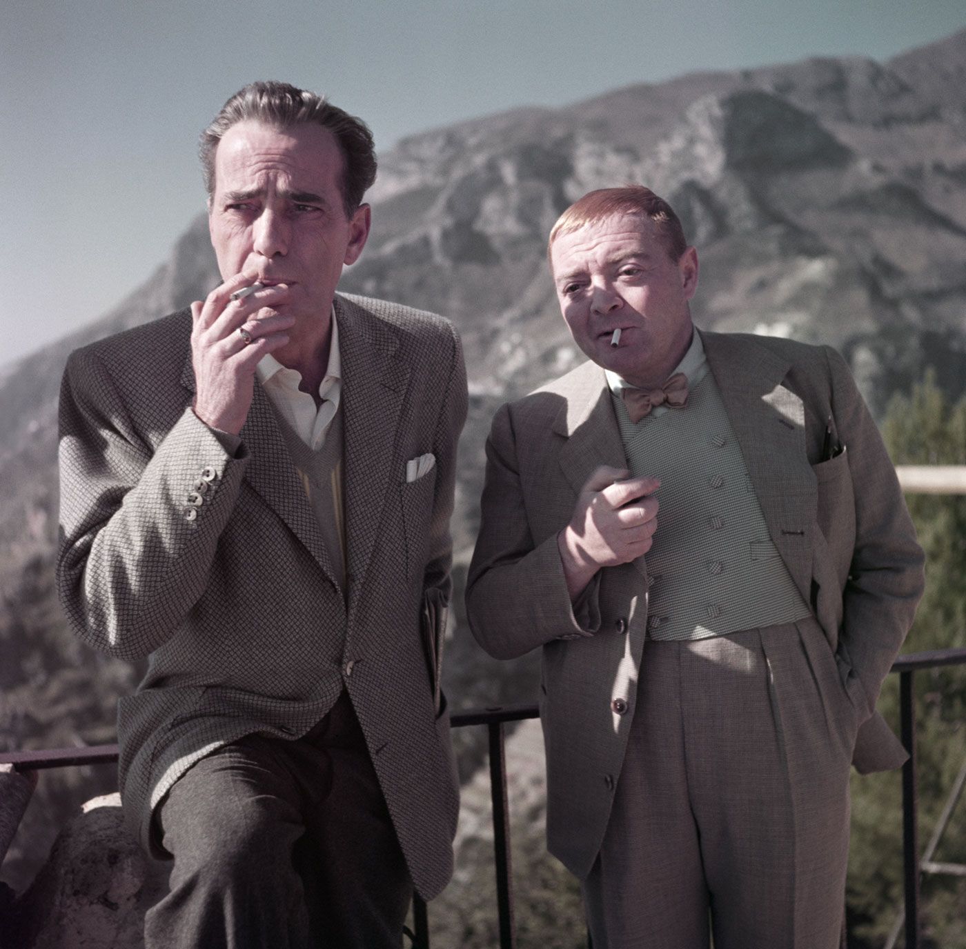 Robert Capa-H. Bogart & Peter Lorre @set ‘Beat the Devil’, Ravello, ITA April 1953.jpg