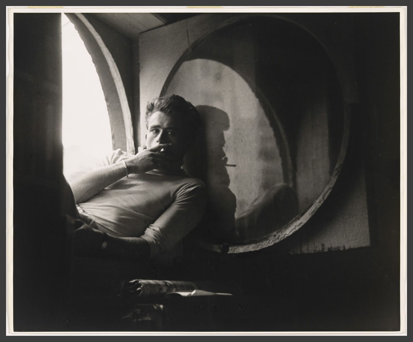 Roy Schatt - James Dean (1954).jpg