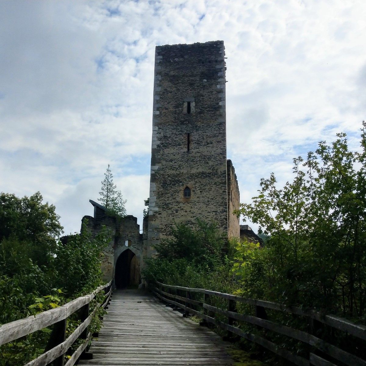 ruine kaja.jpg