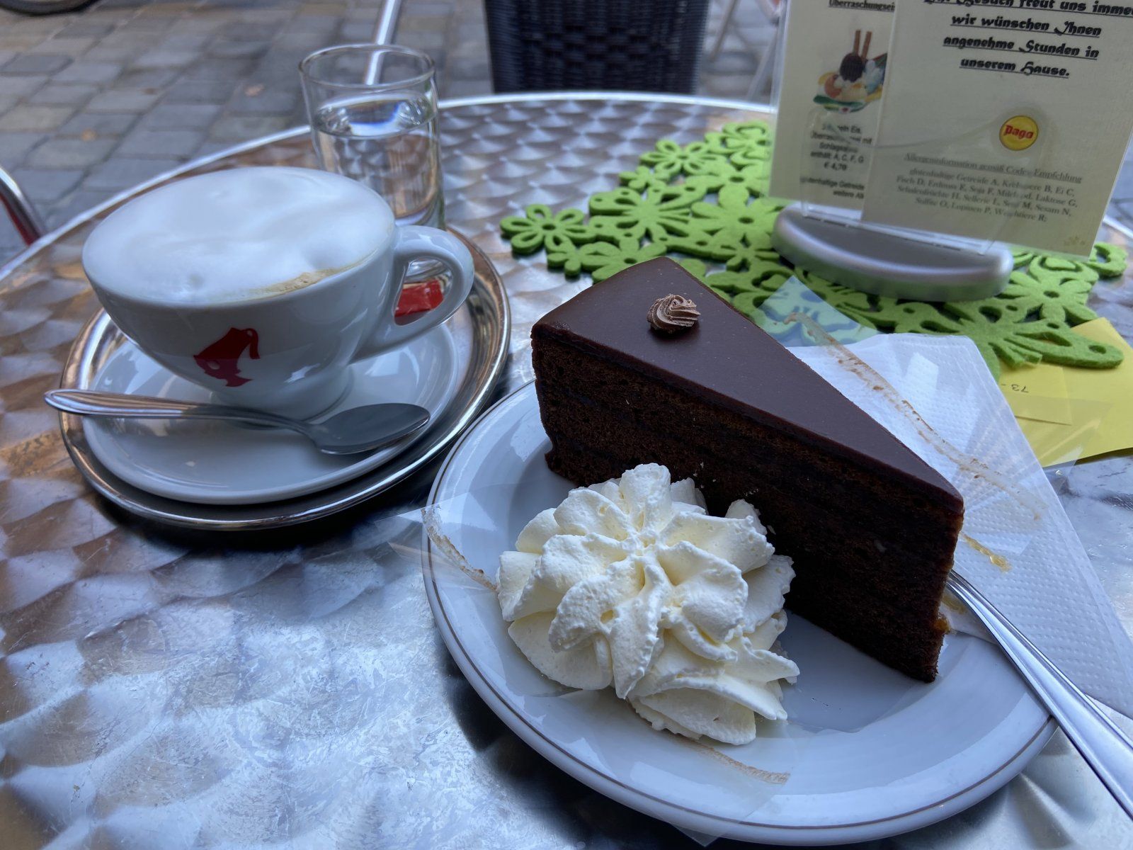 Sachertorte.JPG