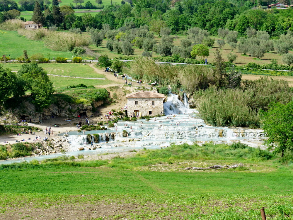 Saturnia 01.JPG