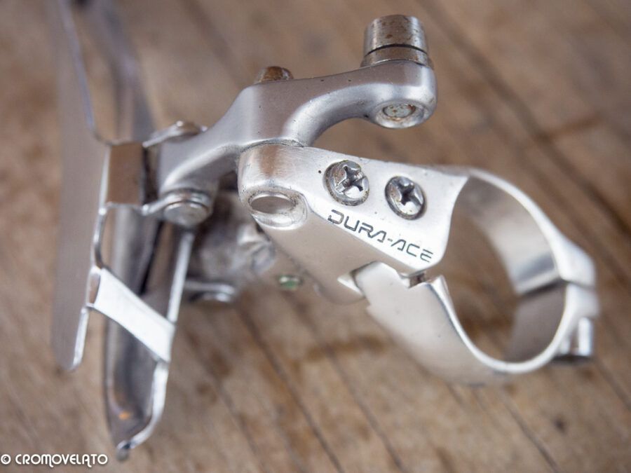 Shimano Dura Ace Umwerfer FD-7400 Schelle.jpg