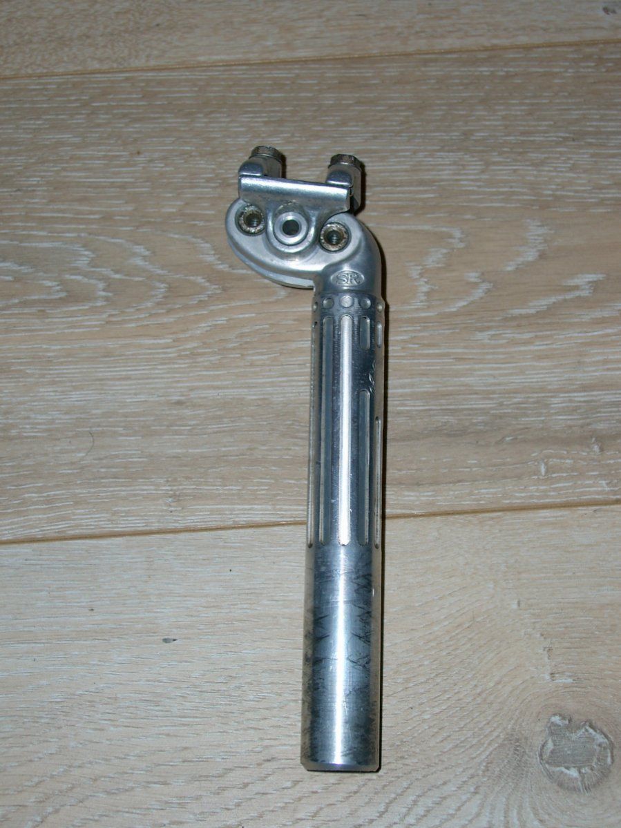 SR-Royal ESL seatpost3.JPG