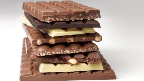 Stack-of-chocolate-bars.jpg