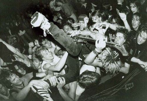 stagedive-14.jpg