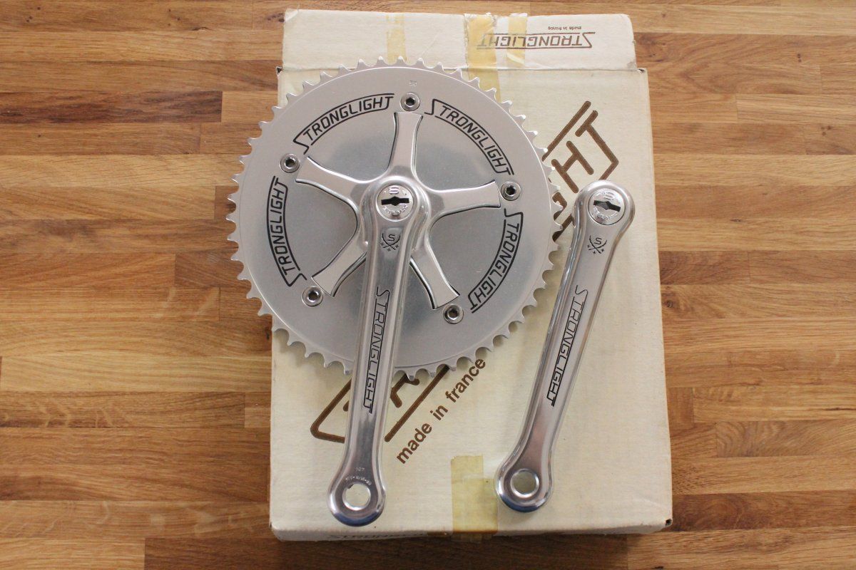 stronglight-107-track-crank-set-nos_14688606930_o.jpg