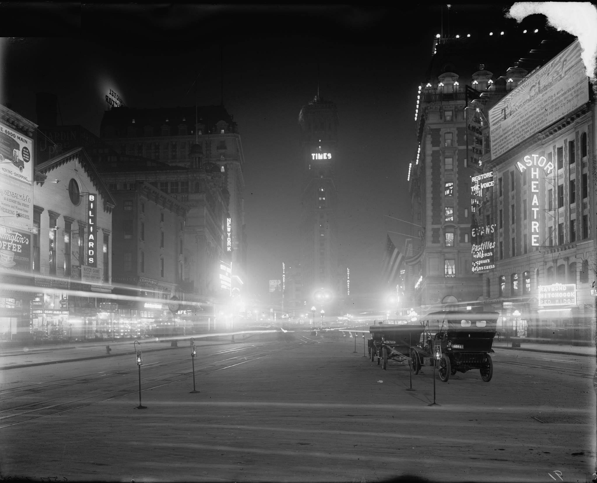 Times Square in New York, 1911.jpg