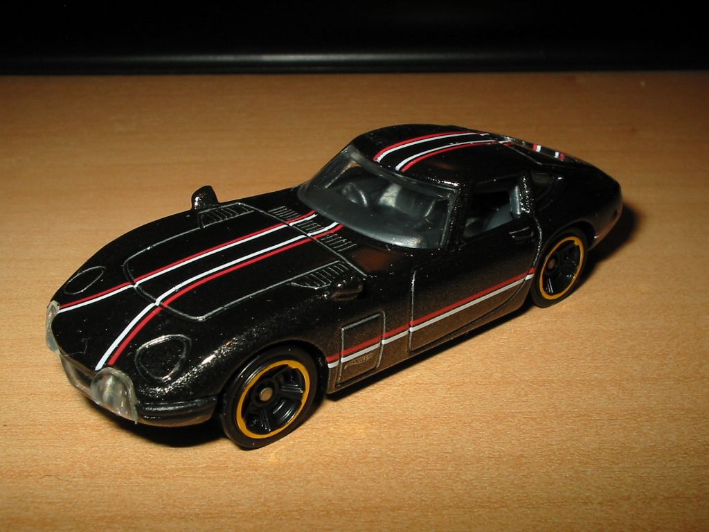 Toyota 2000 GT - HotWheels.JPG