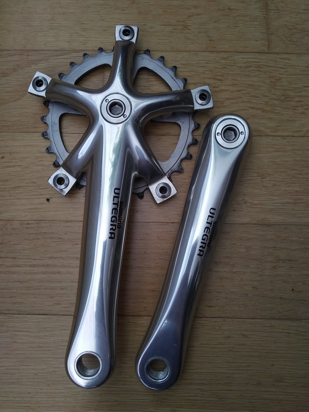 Ultegra-Kurbel 3x9 00018.jpg