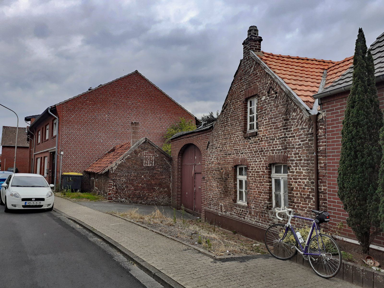 Untergehendes Haus in Waldfeucht.jpg