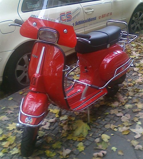 Vespa-V50-RAL-3002-Karminrot-1.jpg