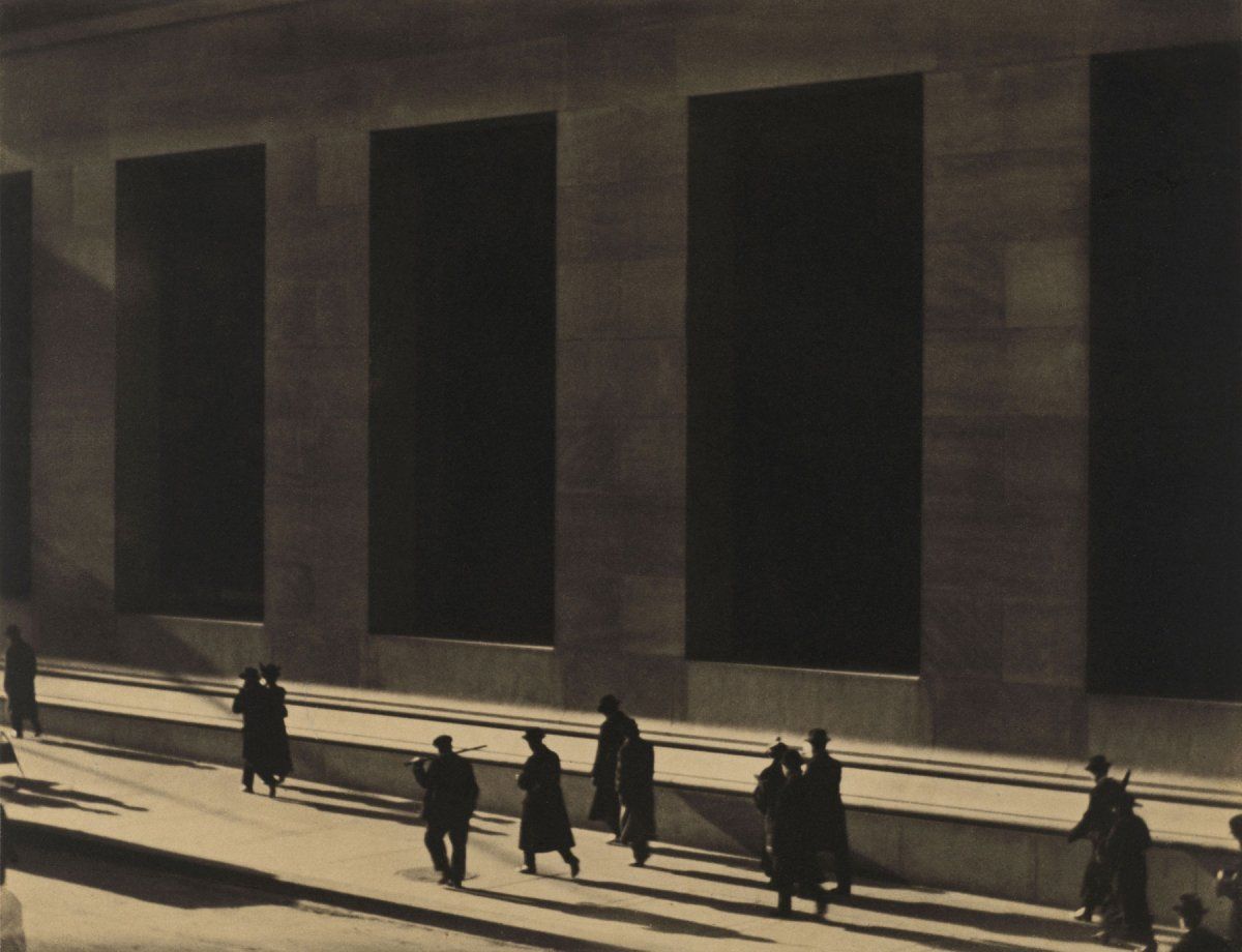 wall_street_new_york_1915_by_paul_strand-web.jpg