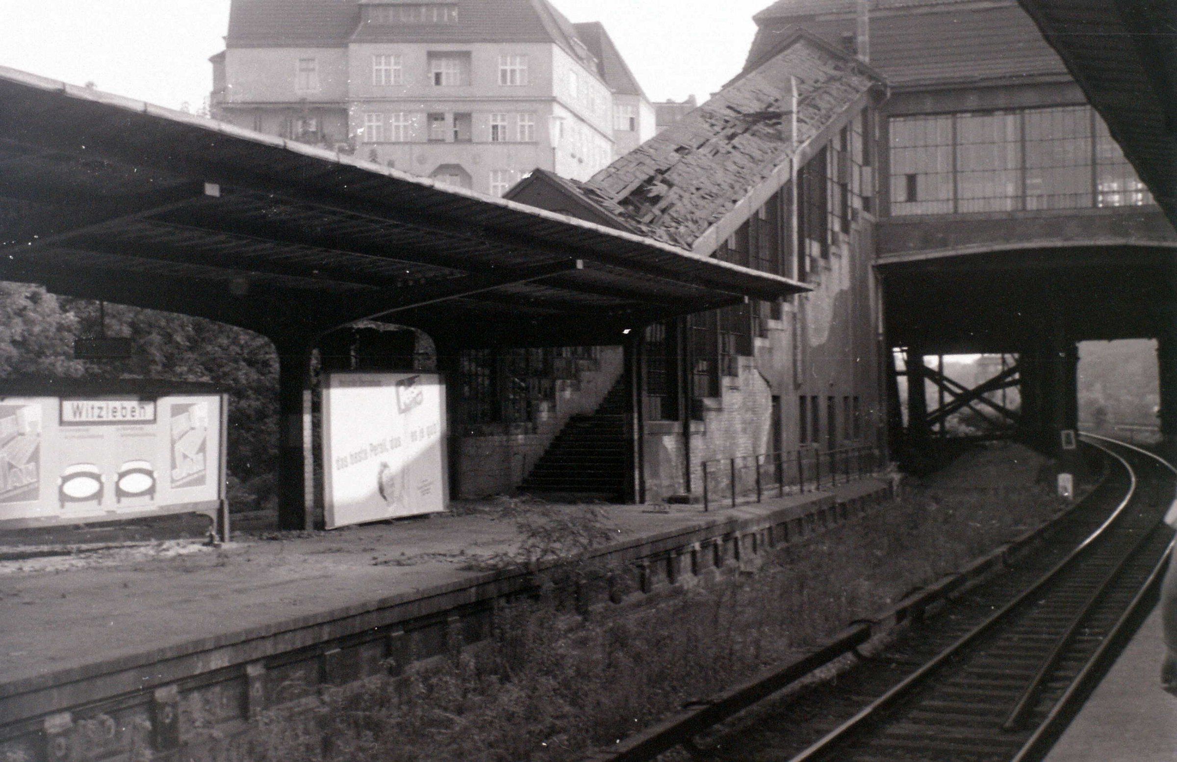 Witzleben S-Bahn, West Berlin, 12 September 1959.jpg