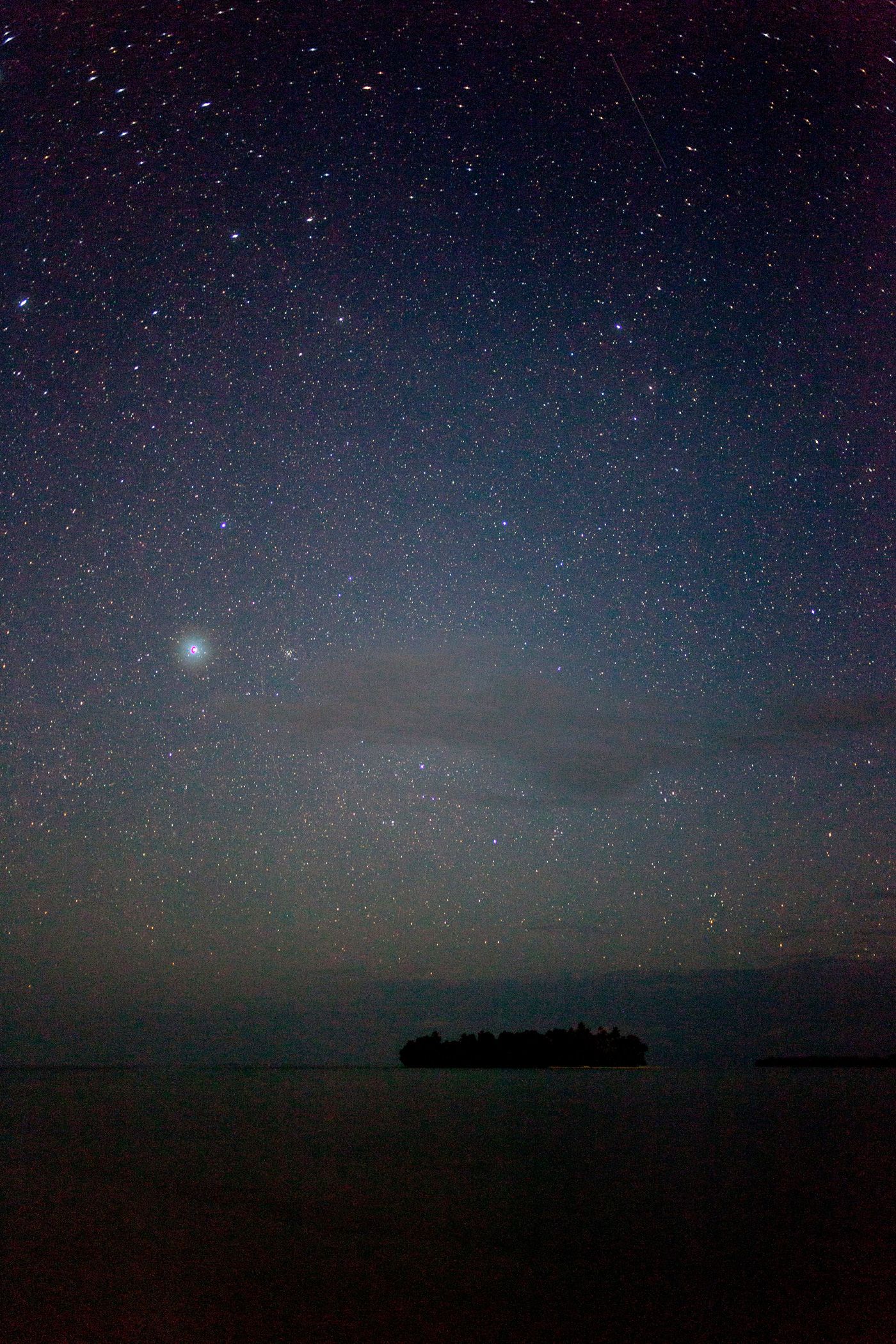 Wolfgang Tillmans - Munuwata sky (2011).jpg