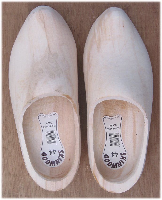 Wooden_Shoes-willow-plain_wood (1).jpg