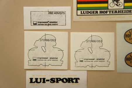 lui sport decals00.JPG