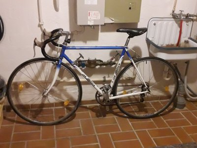 mein Rennrad Jan Janssen im Kaufzutand daheim.jpg