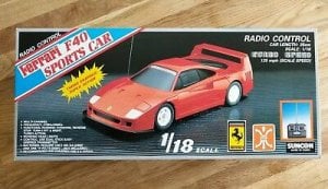 Suncon-Ferrari-F40-Sports-Car-Ferngesteuert-Vintage-Retro.jpg