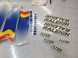 Raleigh Flyer Frame Decals V12 03.JPG