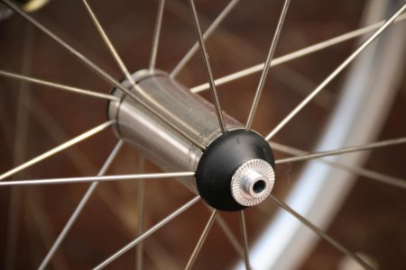 ritchey-classic-zeta-wheelset-front-hub-Phantom.jpeg