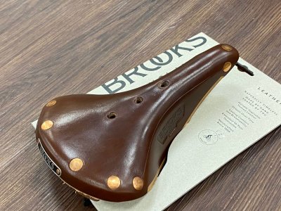 brooks-b17-s-braun-kupfer-01.jpg