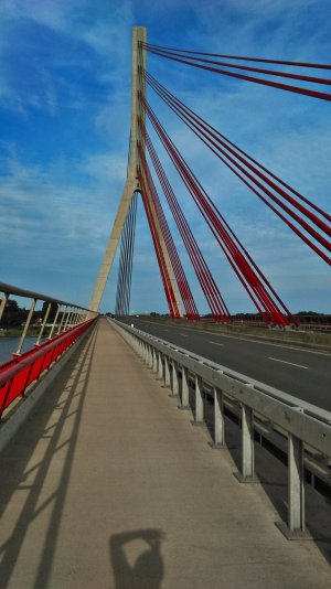 Rheinbrücke Wesel.jpg