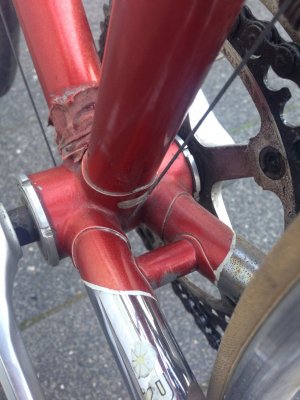 Primavera bottom bracket shell.JPG