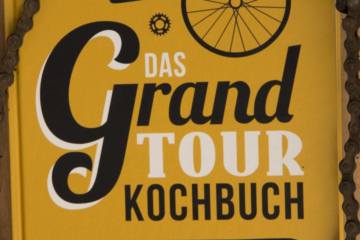 [LesestoffT Tour de France: besser essen mit dem Grand Tour Kochbuch