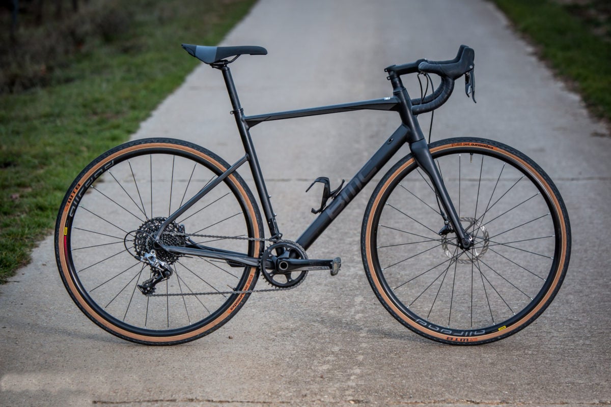 Test: BMC Roadmachine X: Mit Rennradgenen zum Graveln