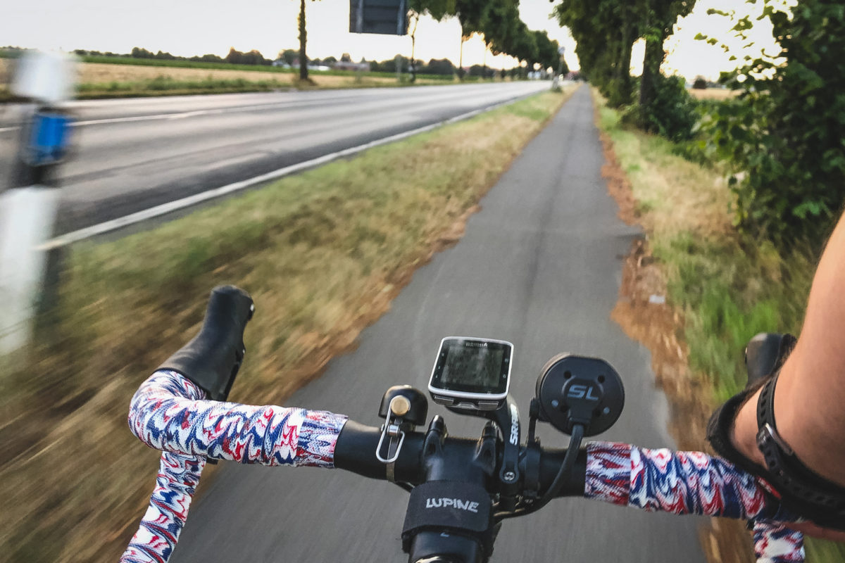 400 km Gran Fondo: Bei nächster Möglichkeit geradeaus