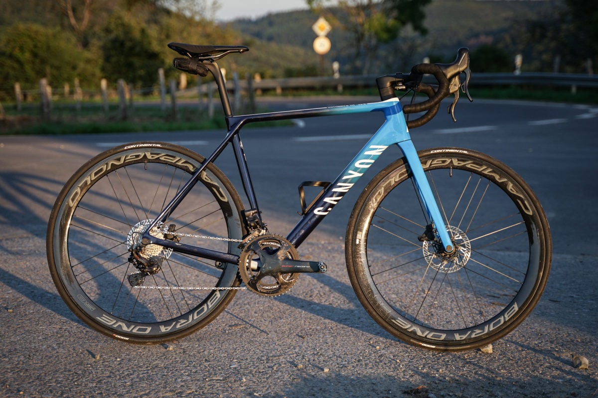 Canyon Ultimate CF SLX Disc 9.0 Movistar im Test: Wie ein Weltmeister fahren