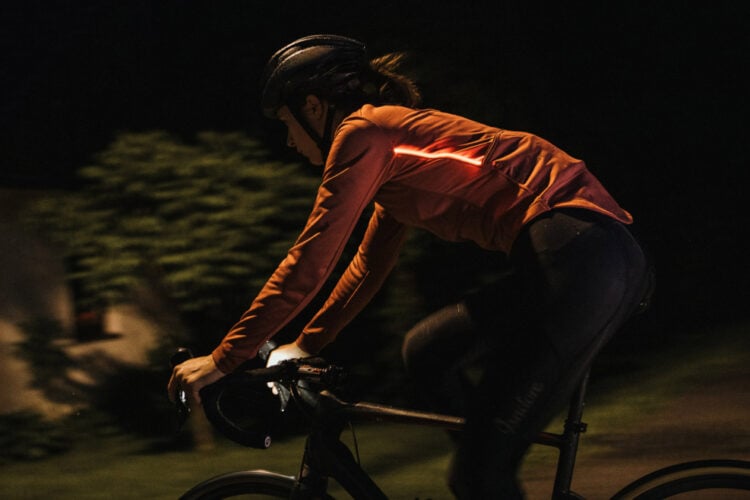 Isadore x Osram – Merino-Jacke & Weste: Lichtdesign an der Winter-Radkleidung