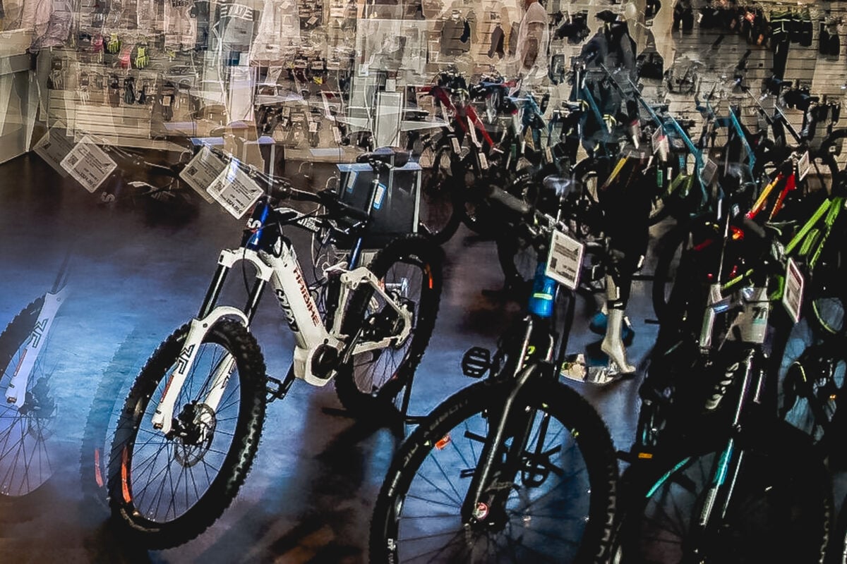 „Phantomspedition“ stahl 4 LKW voll Bikes: Fahrräder für 1,6 Mio. Euro geklaut