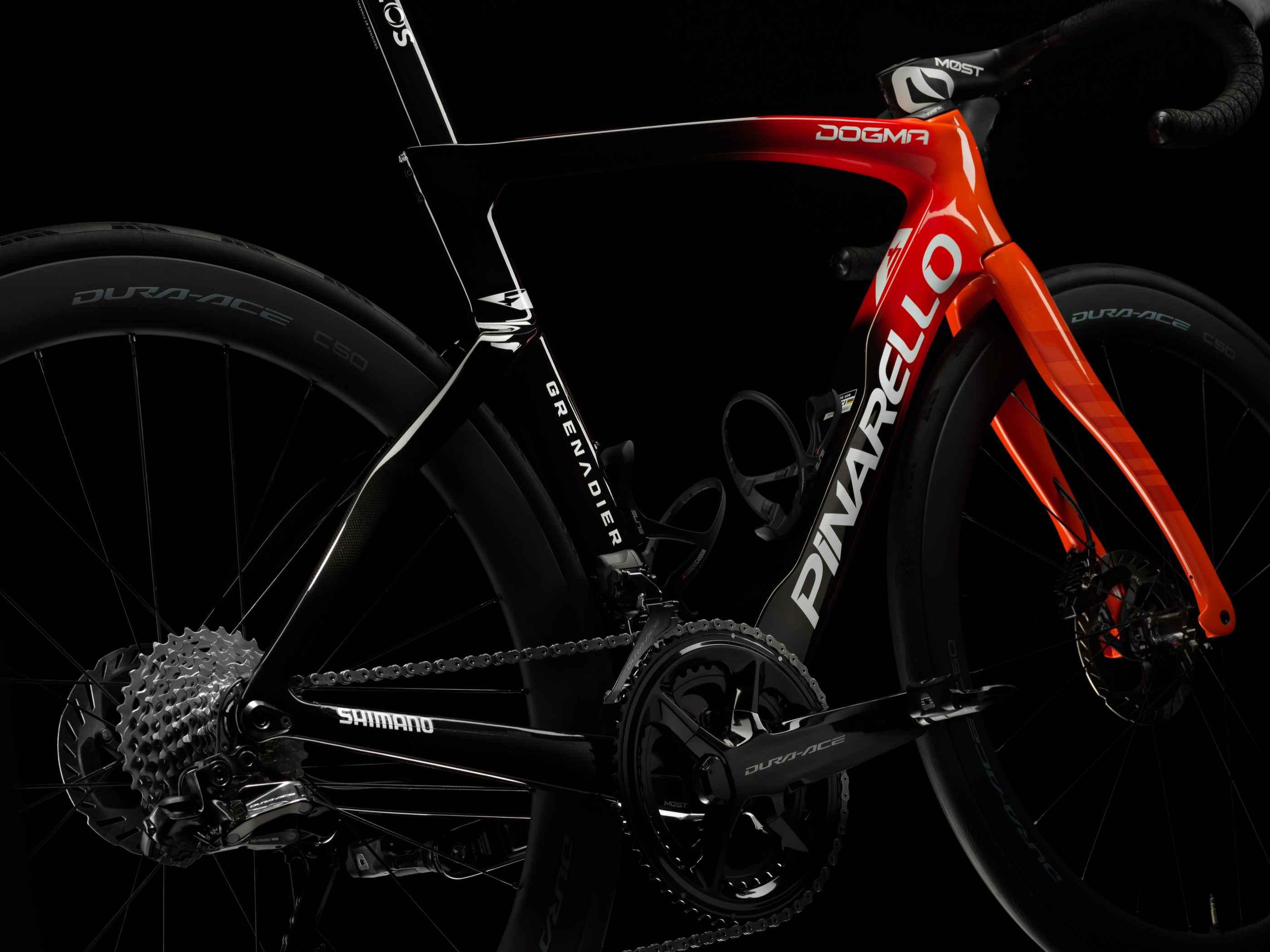 World Tour Bikes 2024 IneosGrenadiers Pinarello Dogma F RennradNews