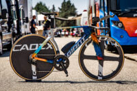 Profi-Rennräder bei der Tour de France 2024: Neues Giant Trinity Disc gesichtet