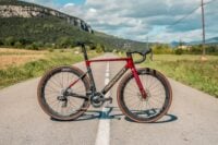 Neues Megamo Pulse 2025: Aero-Rennrad am Puls der Zeit